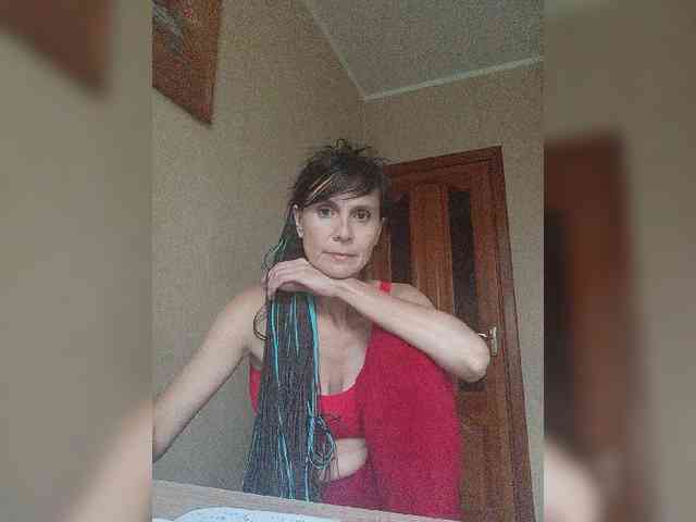 Hellenalonenochka webcam