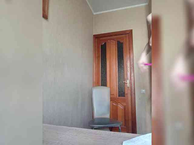 Hellenalonenochka webcam