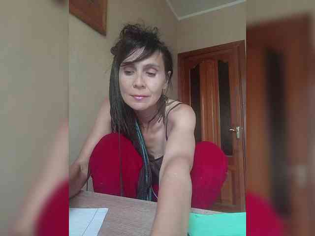 Hellenalonenochka webcam