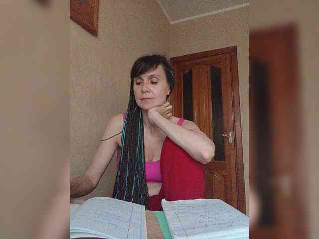 Hellenalonenochka webcam