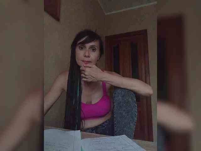 Hellenalonenochka webcam
