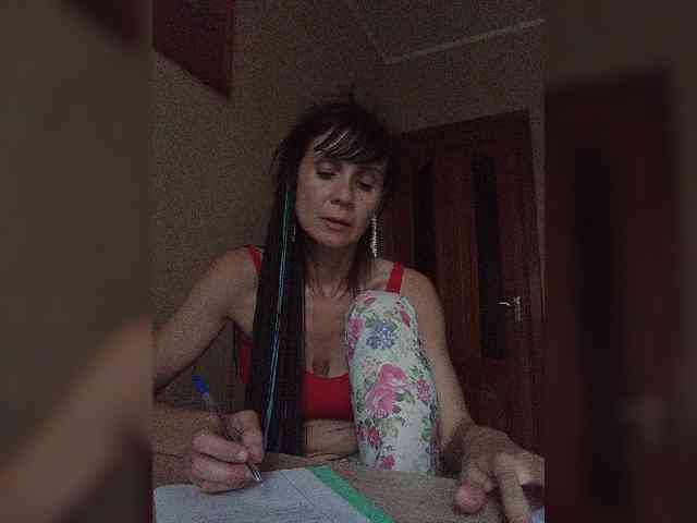 Hellenalonenochka webcam