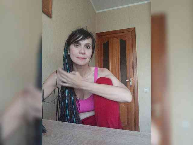 Hellenalonenochka webcam