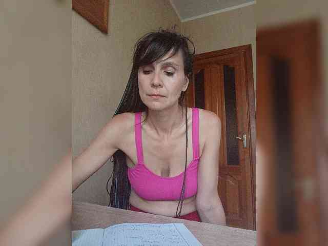 Hellenalonenochka webcam