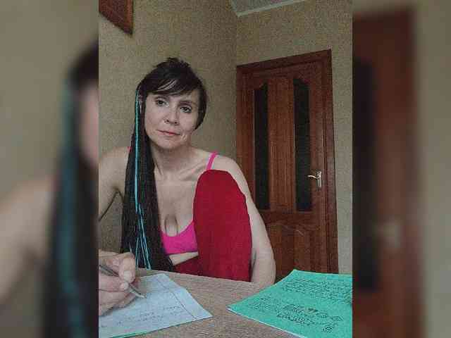 Hellenalonenochka webcam
