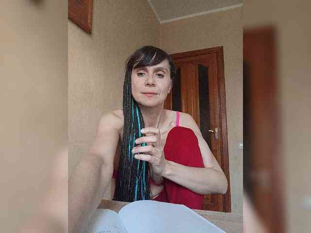 Hellenalonenochka webcam