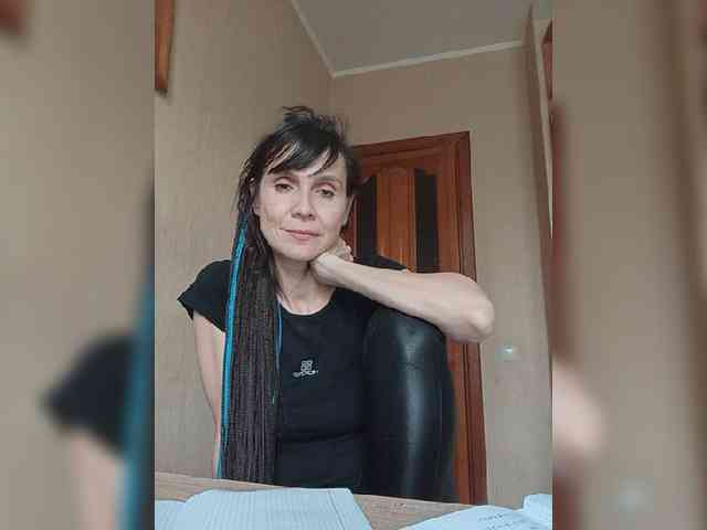 Hellenalonenochka webcam