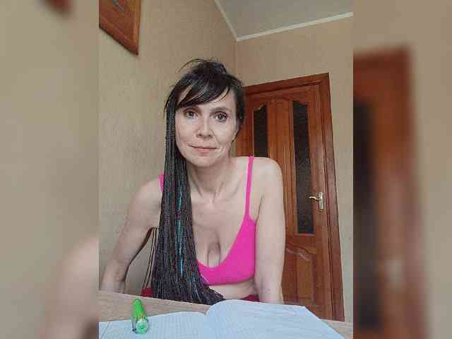 Hellenalonenochka webcam
