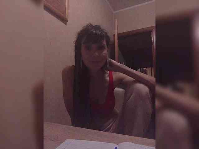 Hellenalonenochka webcam