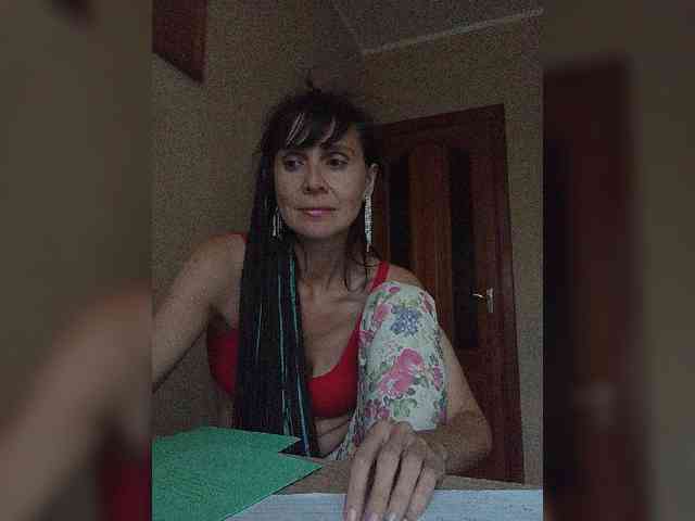 Hellenalonenochka webcam