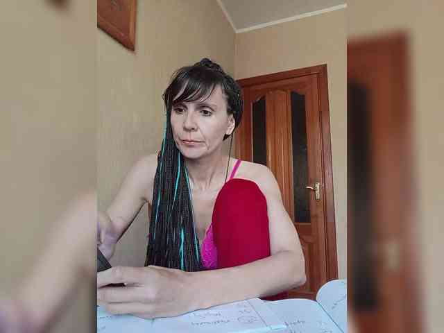 Hellenalonenochka webcam