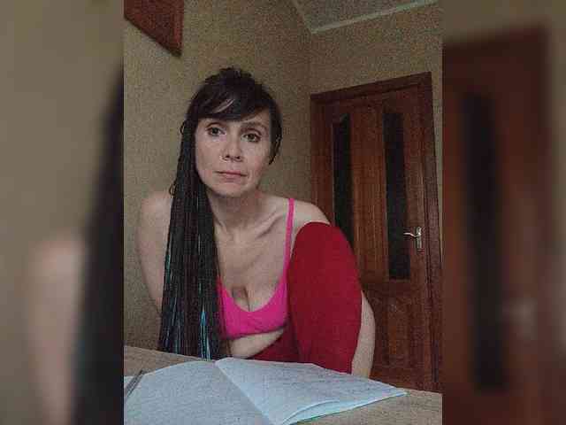 Hellenalonenochka webcam