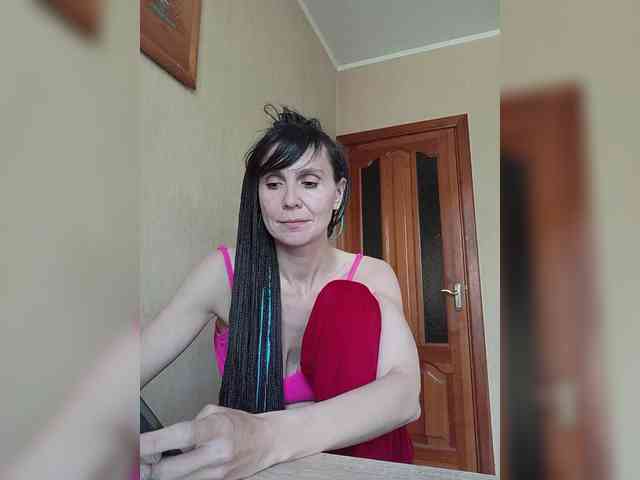 Hellenalonenochka webcam