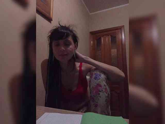 Hellenalonenochka webcam