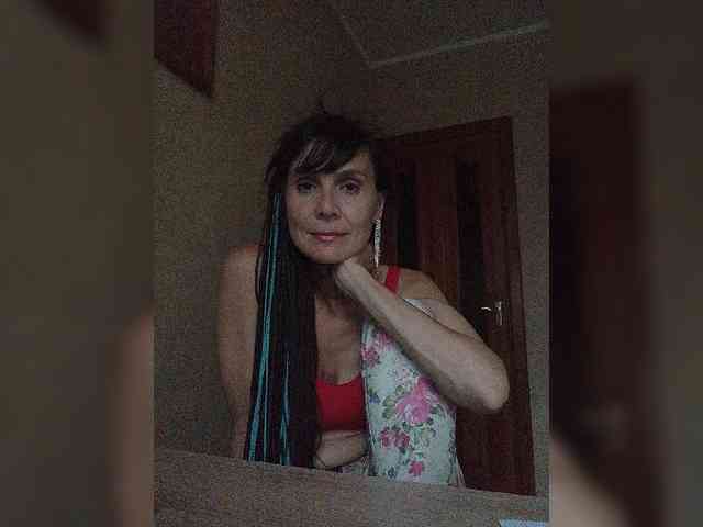 Hellenalonenochka webcam