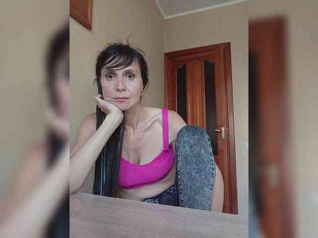Model: Hellenalonenochka