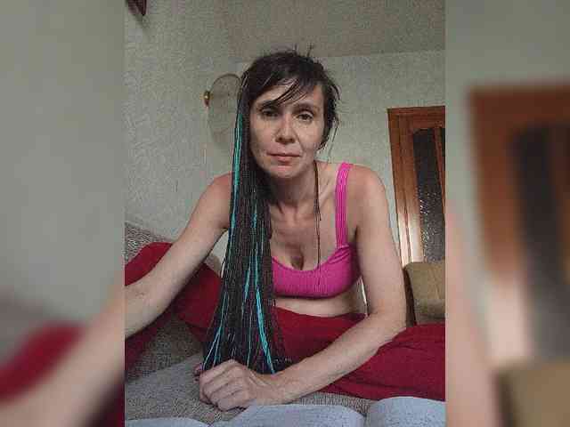 Hellenalonenochka webcam