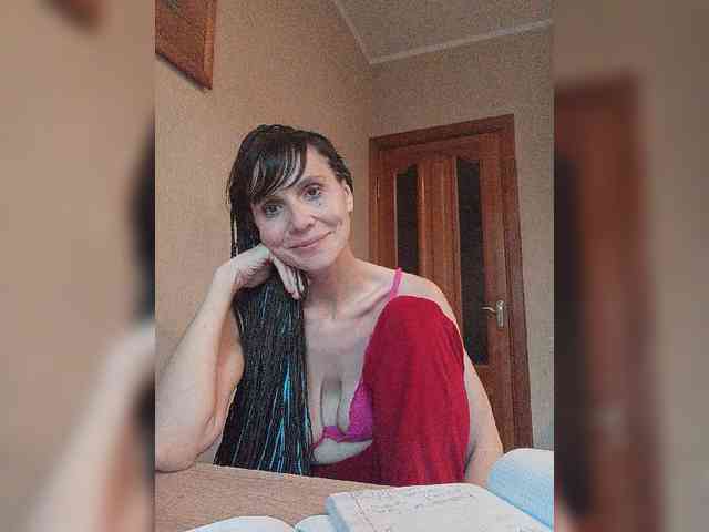 Hellenalonenochka webcam