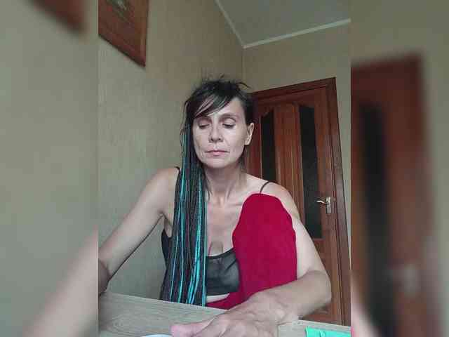 Hellenalonenochka webcam