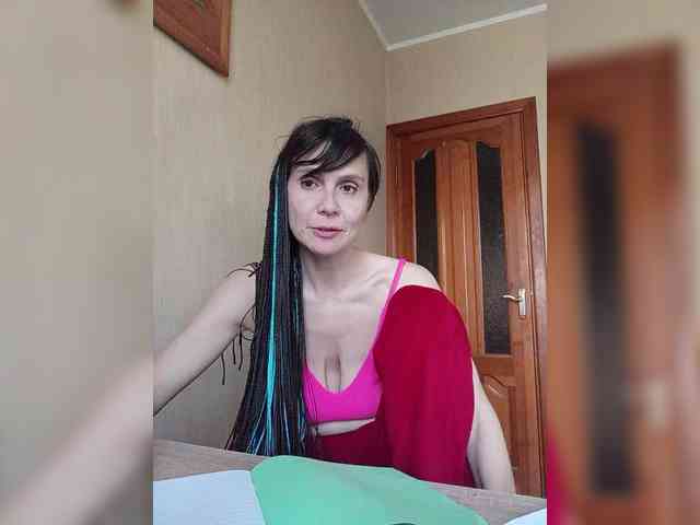 Hellenalonenochka webcam