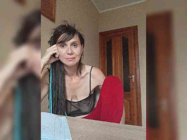 Hellenalonenochka webcam