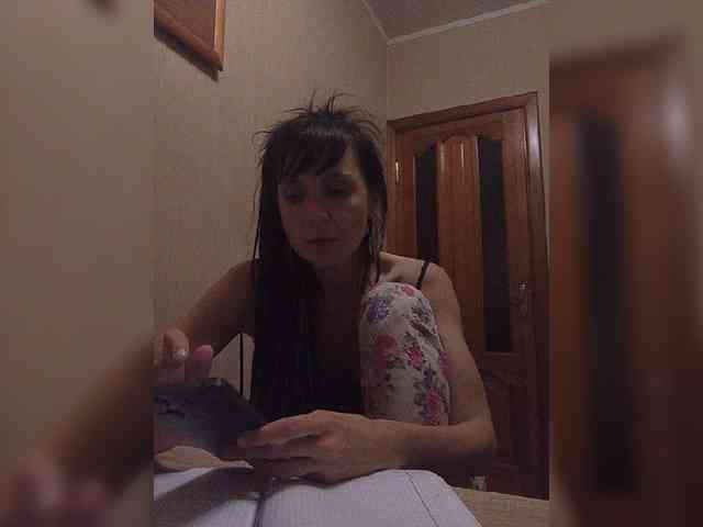 Hellenalonenochka webcam