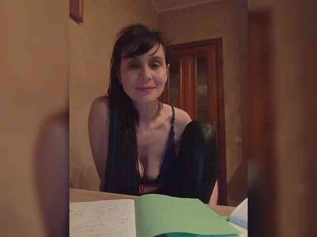 Hellenalonenochka webcam