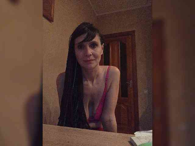 Hellenalonenochka webcam