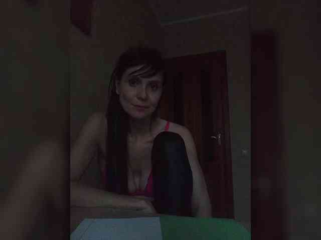 Hellenalonenochka webcam