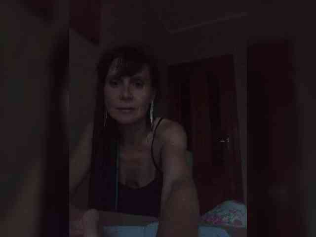 Hellenalonenochka webcam