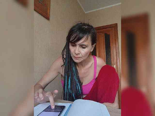 Hellenalonenochka webcam