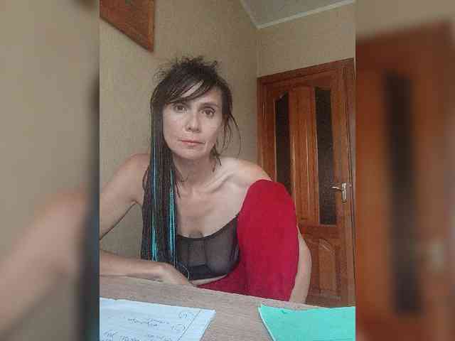 Hellenalonenochka webcam
