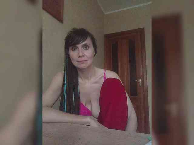 Hellenalonenochka webcam