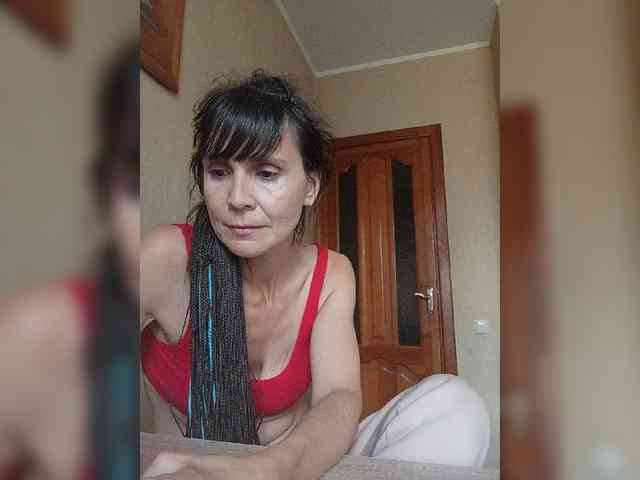 Hellenalonenochka webcam