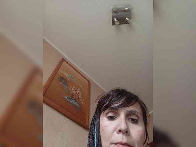 Hellenalonenochka webcam