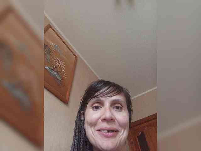 Hellenalonenochka webcam
