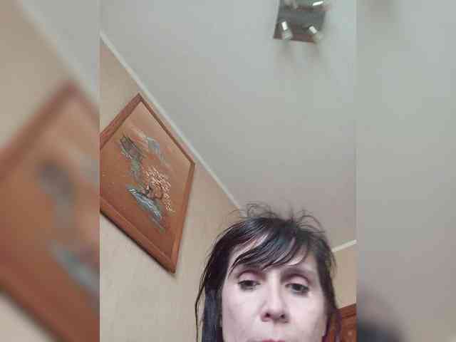 Hellenalonenochka webcam