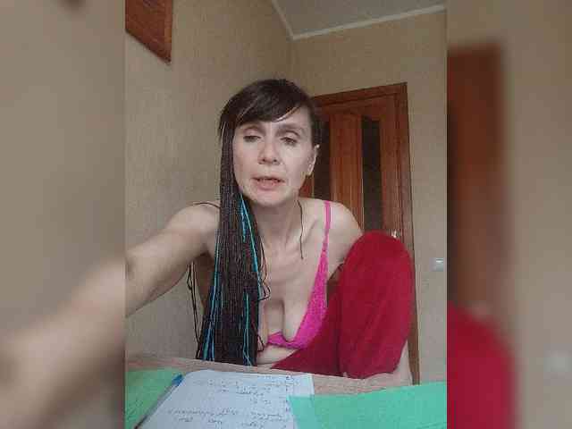 Hellenalonenochka webcam