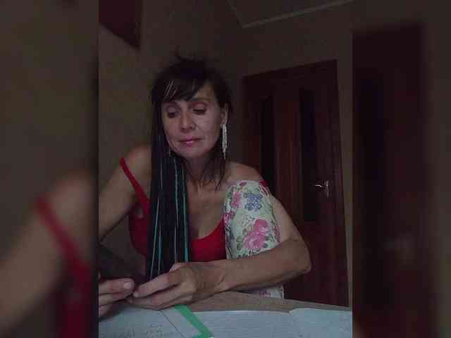 Hellenalonenochka webcam