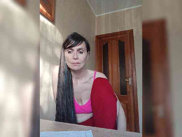 Hellenalonenochka webcam