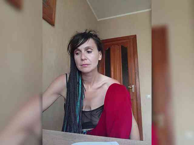 Hellenalonenochka webcam