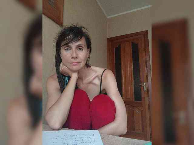 Hellenalonenochka webcam