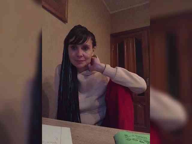 Hellenalonenochka webcam