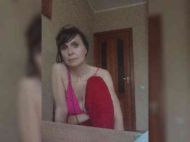 Hellenalonenochka webcam