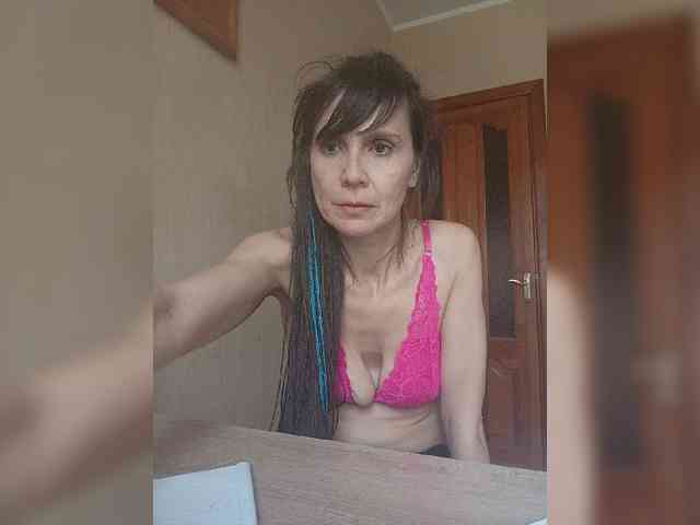 Hellenalonenochka webcam