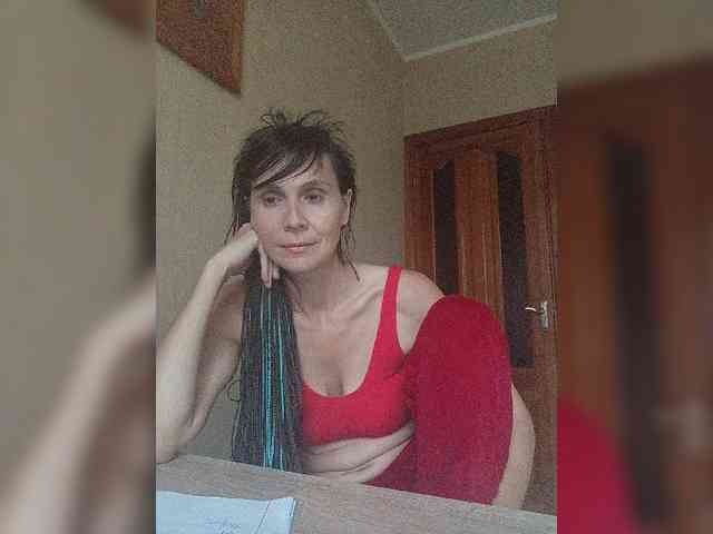 Hellenalonenochka webcam