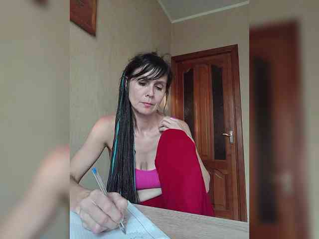 Hellenalonenochka webcam
