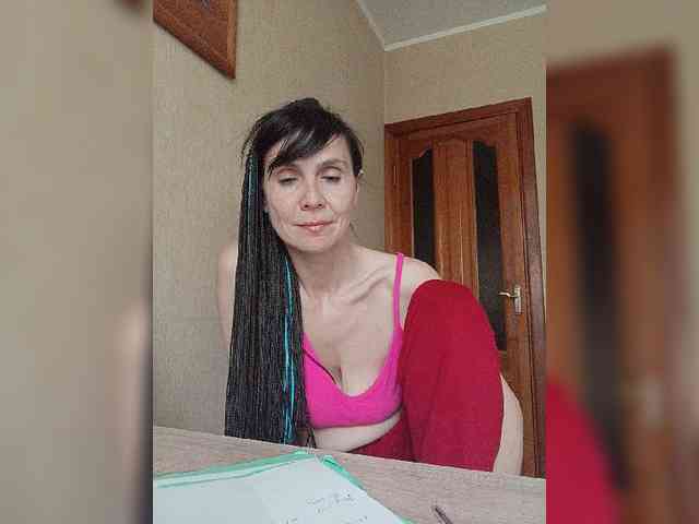 Hellenalonenochka webcam
