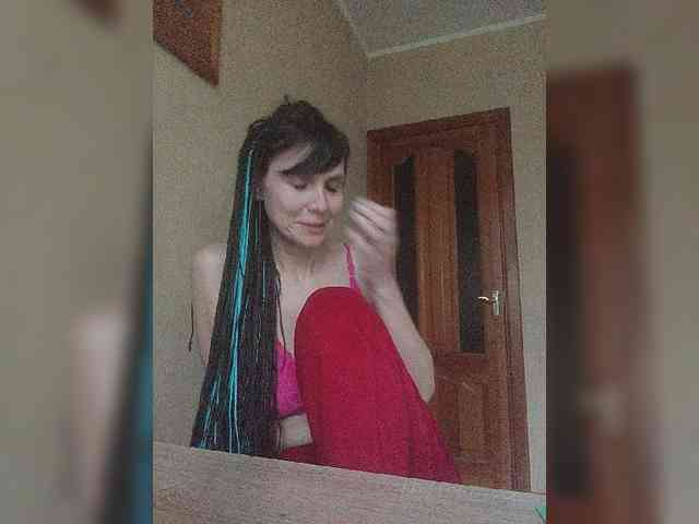 Hellenalonenochka webcam