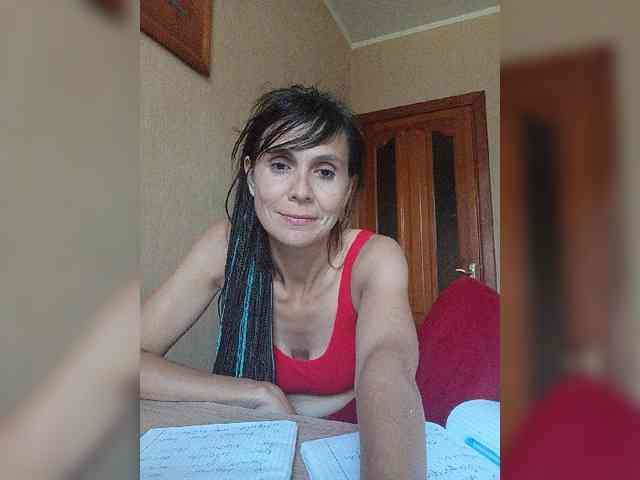 Hellenalonenochka webcam